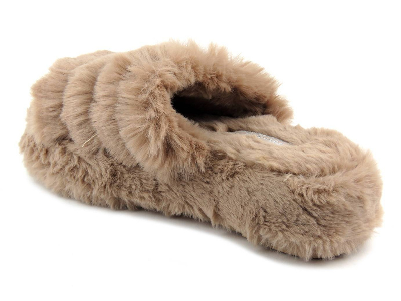 Futerkowe, miękkie kapcie damskie TAMARIS 27200, beżowe