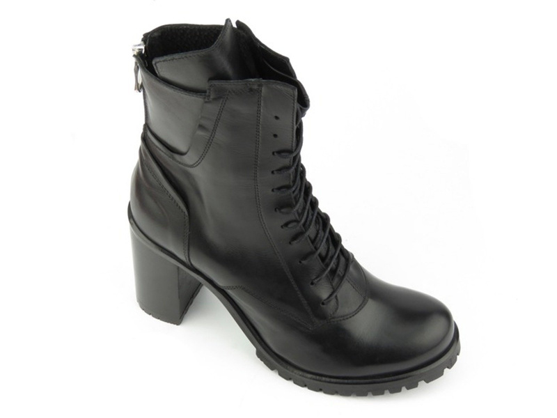 Skórzane botki damskie na wysokim słupku - Venezia 2410, czarne