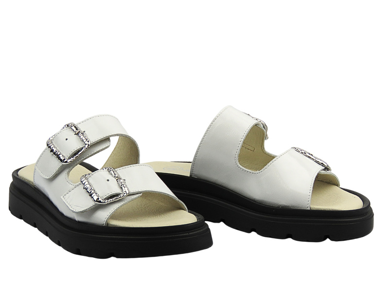 Skórzane klapki damskie z regulowanymi paskami - HELIOS Komfort 158, białe