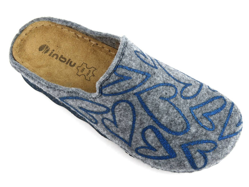 Kapcie damskie z ekologicznego filcu - INBLU DK-07, szare w serca