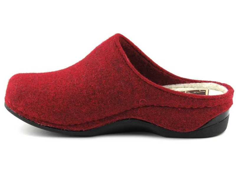 Filcowe kapcie damskie ze śnieżynką - Manitu 330204, czerwone