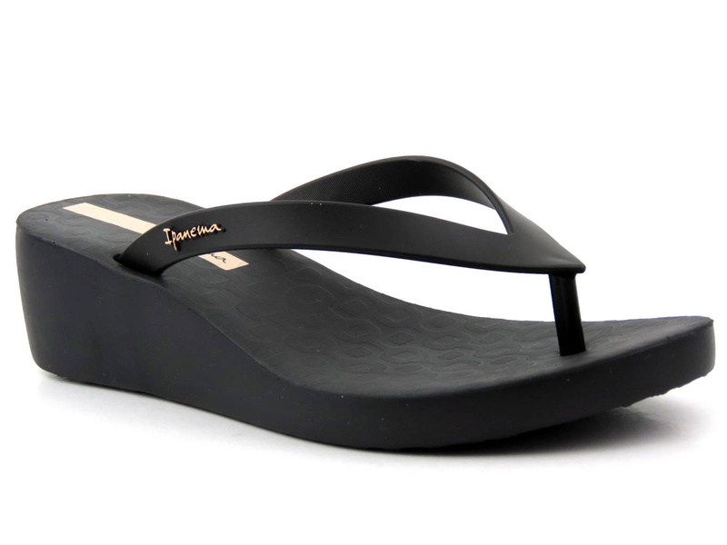 Japonki damskie na koturnie - IPANEMA 26748, czarne