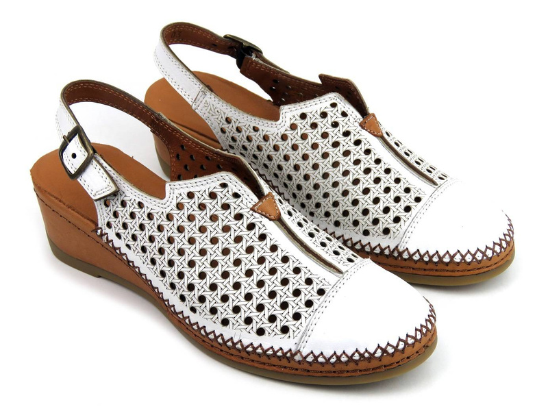 Sandały damskie z zakrytymi palcami - MANITU 820001, białe