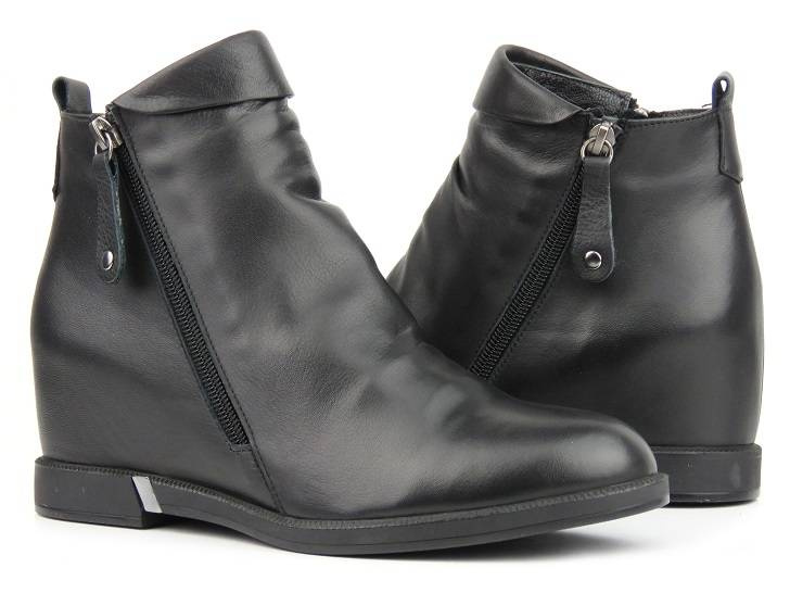 Skórzane botki damskie na koturnie - Venezia 3534 R001, czarne