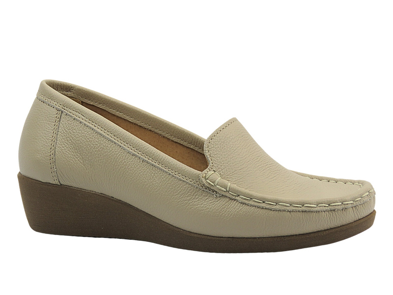 Skórzane mokasyny damskie na koturnie ecru Helios Komfort 4020