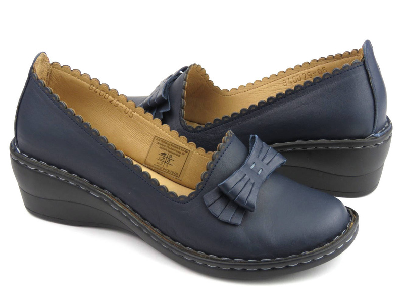 Czółenka, półbuty damskie na koturnie - MANITU 840029-05, granatowe