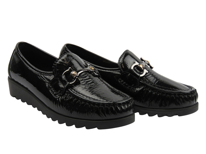 Skórzane półbuty, mokasyny damskie czarne Solo 014W