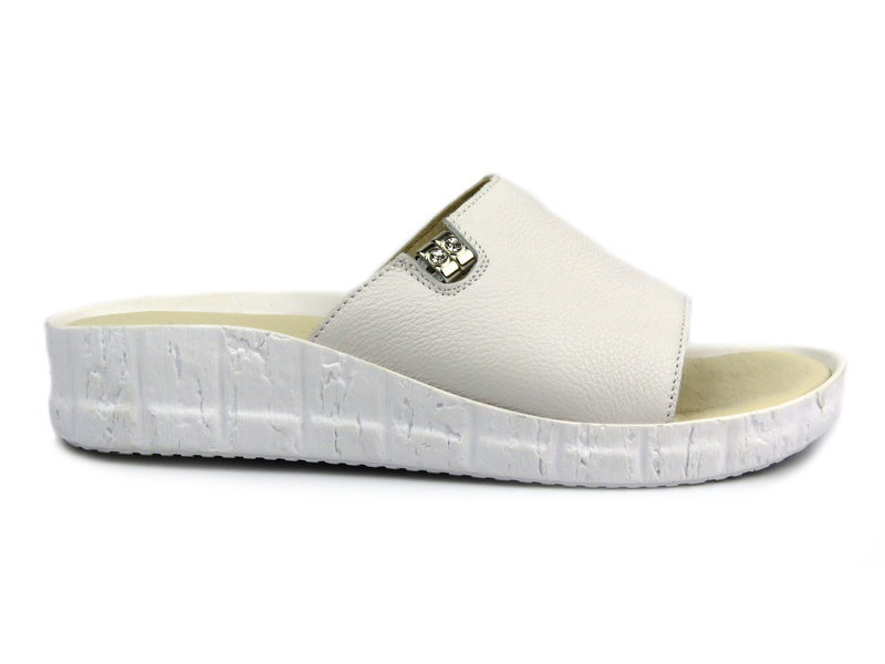 Klapki damskie skórzane płaskie białe Helios Komfort 130