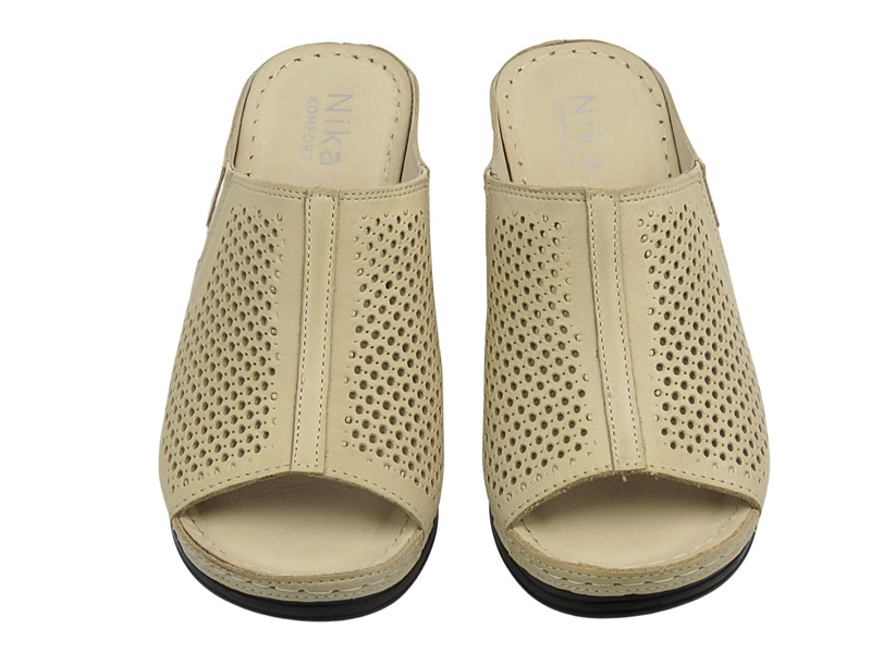 Skórzane klapki damskie na koturnie - Nika Komfort H-157/36, beżowe