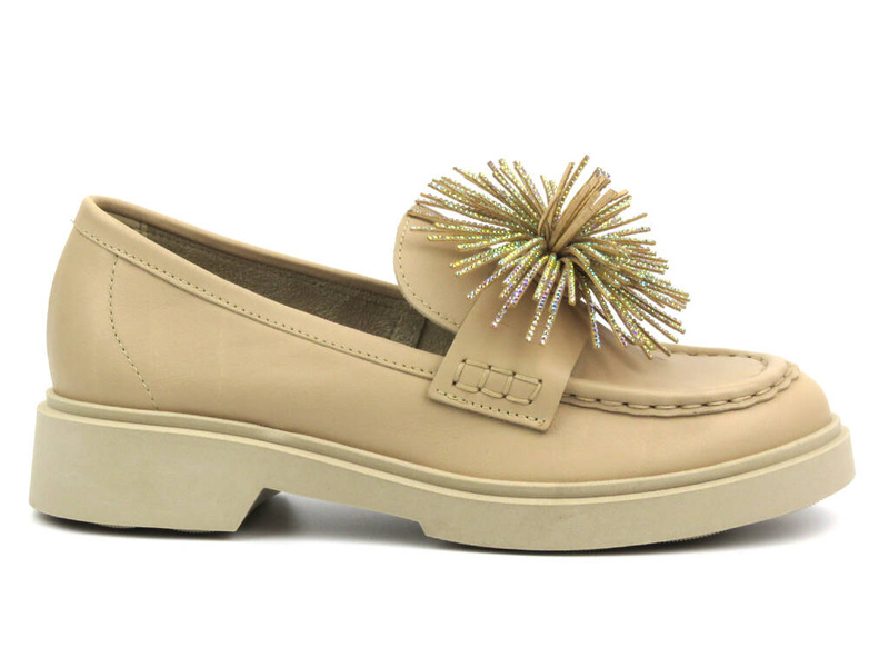 Półbuty, loafersy damskie na grubej podeszwie - CheBello 4383, beżowe