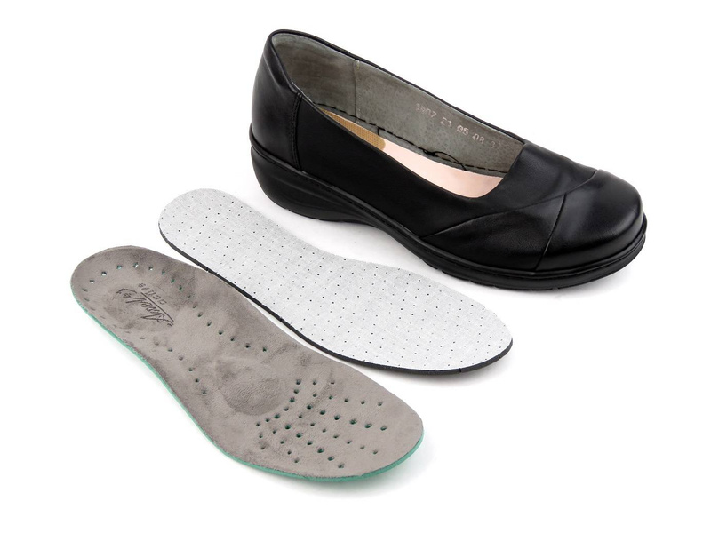 Wygodne, miękkie półbuty damskie z wyjmowaną wkładką - AXEL 1802, czarne