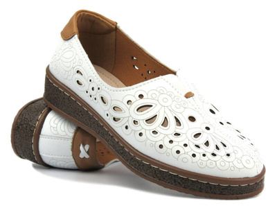 Ażurowe półbuty damskie - Artiker 54C1438, białe