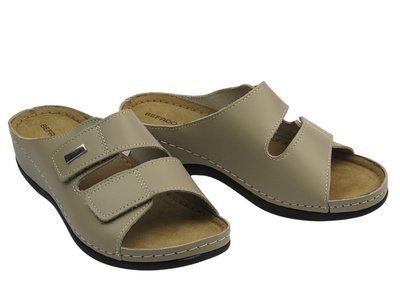 Klapki damskie z paskami na rzep beżowe Befado 158D282