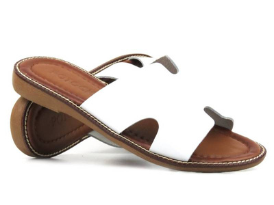 Klapki damskie z skóry naturalnej  - Potocki 23--64013WH, białe