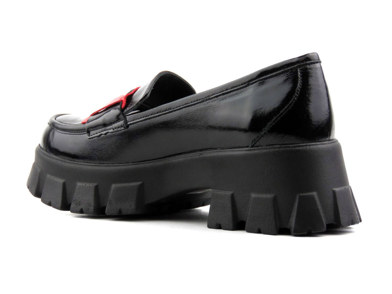 Lakierowane lordsy damskie na masywnej podeszwie - VENEZIA 13165 COMB, czarne
