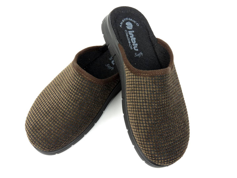 Kapcie męskie w kratkę - Inblu BG-41, ciemnobrązowe