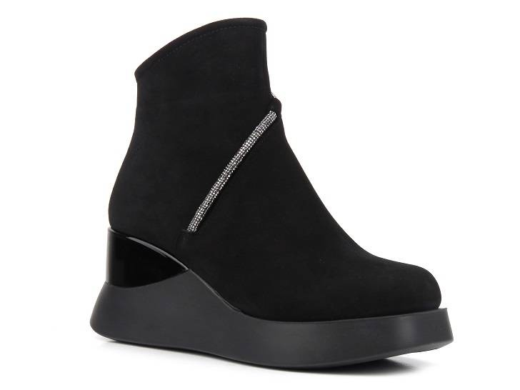 Eleganckie botki damskie na koturnie - Venezia 2281358, czarne