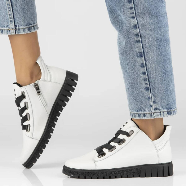 Trzewiki damskie na platformie - Filippo DBT3197/24, białe