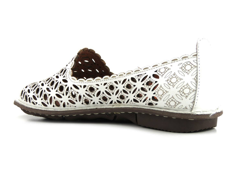 Ażurowe półbuty, mokasyny damskie - VENEZIA 0014101-1, białe