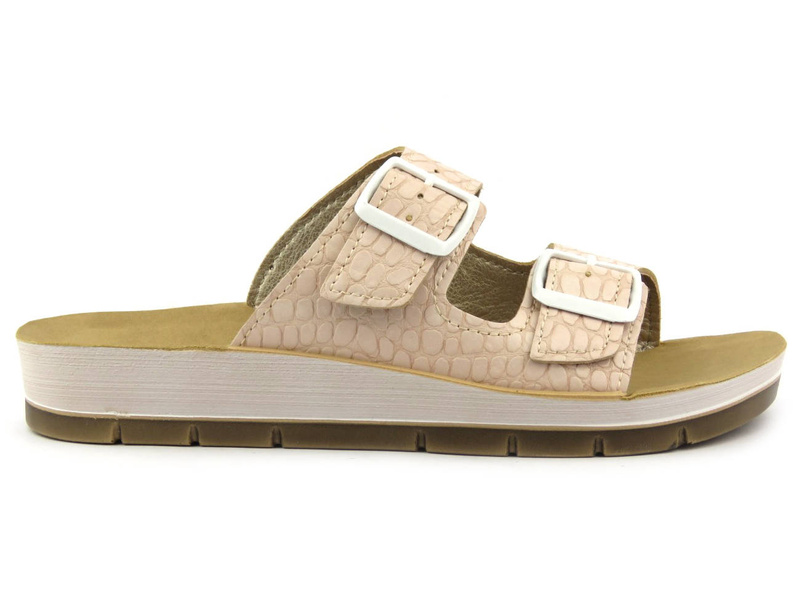 Klapki damskie z ozdobnymi klamrami - INBLU VENERE, różowe