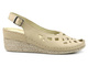 Skórzane sandały damskie na koturnie - HELIOS Komfort 110, jasny beż