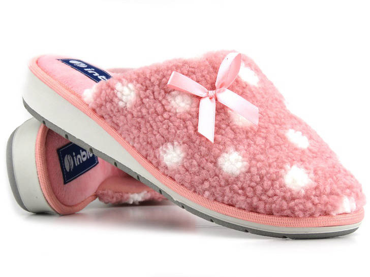 Miękkie kapcie, bambosze damskie w groszki - INBLU URSULA, różowe