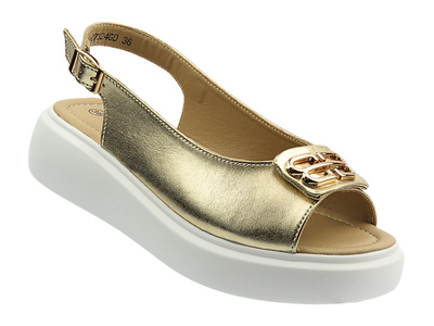 Skórzane sandały damskie na platformie złote Cambell 25-07324
