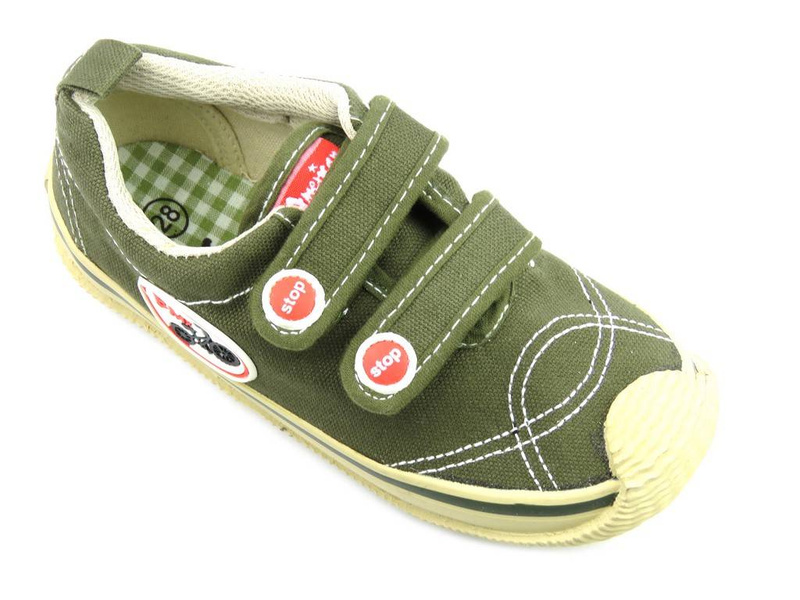 Kapcie dziecięce na rzepy American Club AC1120 z gumową podeszwą