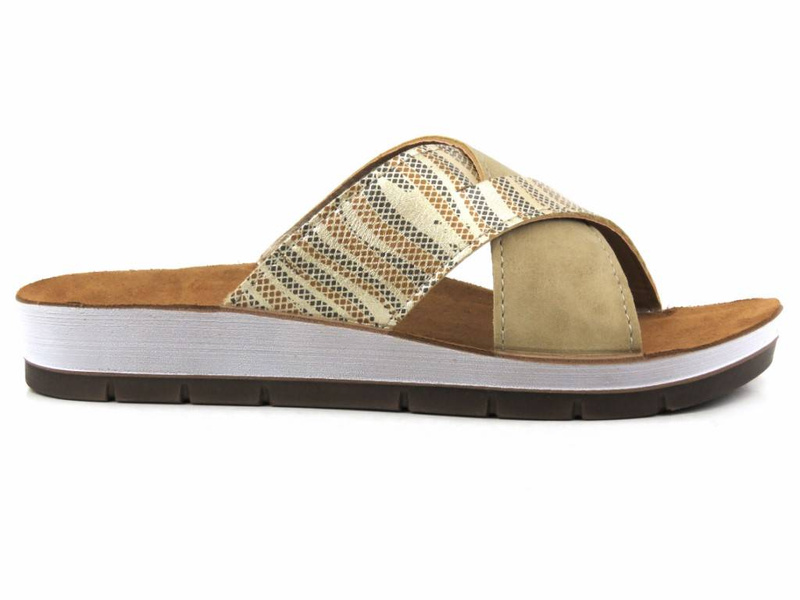 Klapki damskie ze skrzyżowanymi paskami - INBLU CP-38, piaskowe