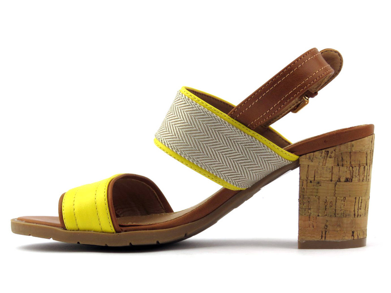 Sandały damskie na słupku - Jezzi, 20SD35-1826, żółte