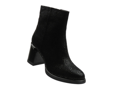 Damskie botki na obcasie - S. Barski CR52-600, czarne