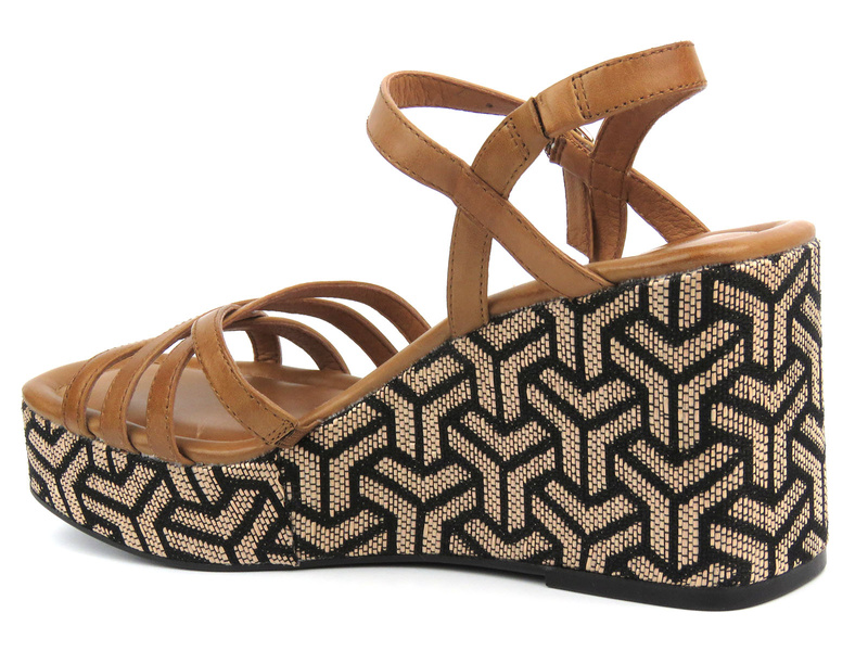 Sandały damskie na koturnie - TAMARIS 1-28014-42, brązowe