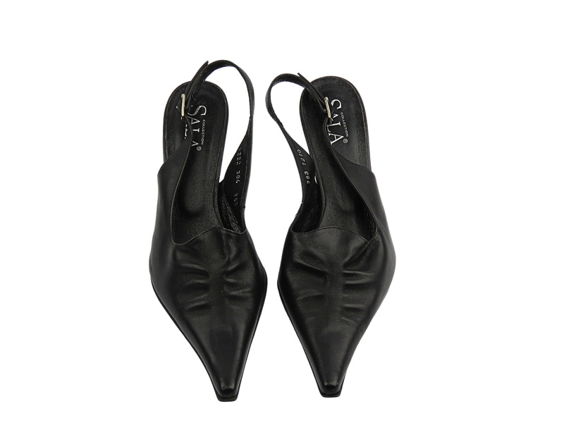 Czółenka na szpilce czarne z regulowanym paskiem Sala 304