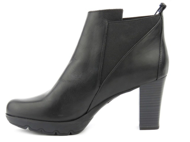 Botki damskie Tamaris 25341