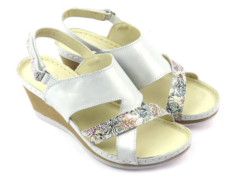 Skórzane sandały damskie na koturnie - HELIOS Komfort 299, srebrne