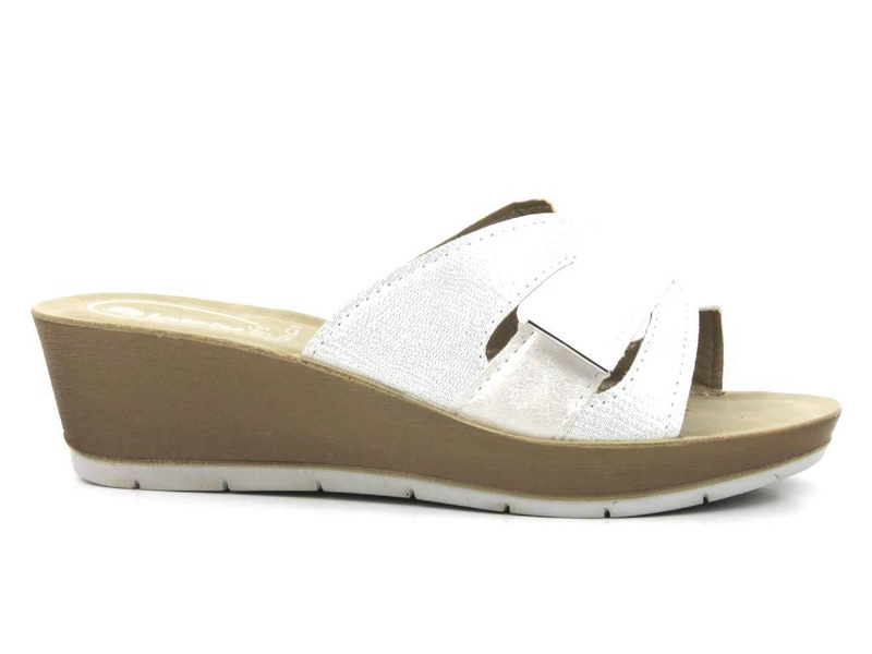 Klapki damskie na koturnie - INBLU RN-10, białe