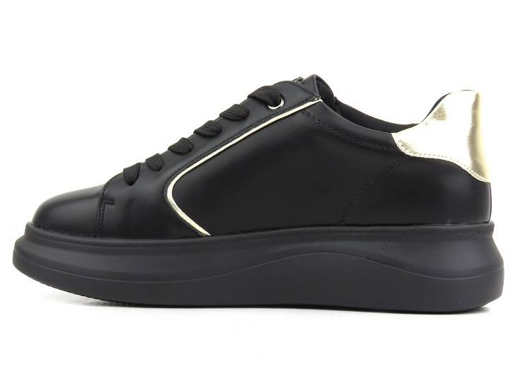 Czarne sneakersy damskie na platformie - INBLU IN001294