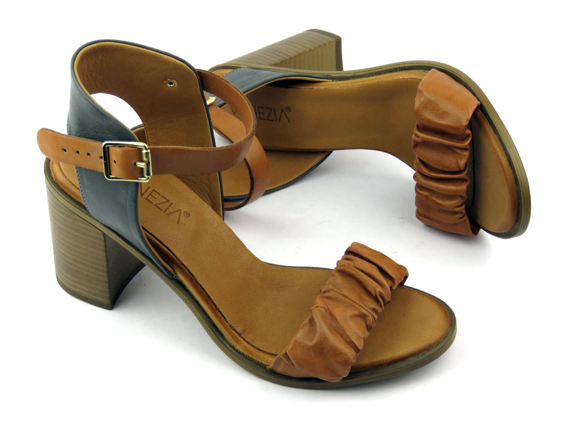 Sandały damskie na słupku - VENEZIA 030170903, brązowo-czarne