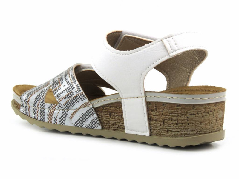 Sandały damskie na koturnie - INBLU NV-03, białe