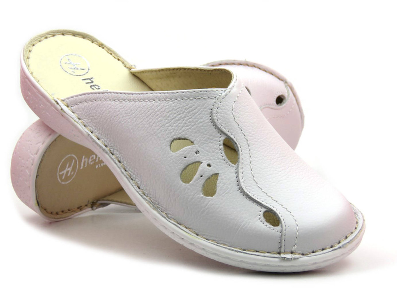 Lekkie i wygodne klapki damskie - Helios Komfort 660, białe