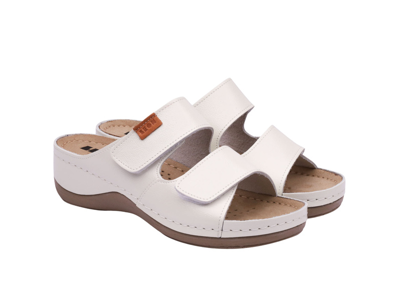 Skórzane Klapki Damskie Leon 931 białe