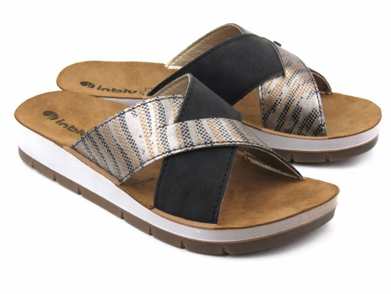 Klapki damskie ze skrzyżowanymi paskami - INBLU CP-38, czarne