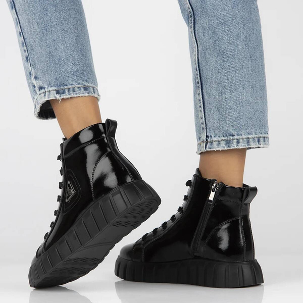 Skórzane botki damskie na platformie - Filippo DBT4146/23, czarne