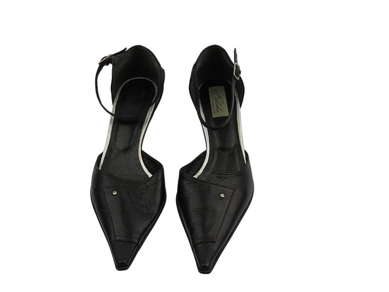 Skórzane czółenka damskie czarne na szpilce ELDA 409