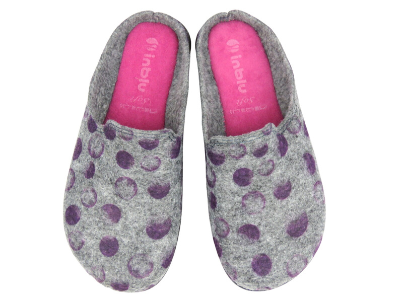 Wygodne klapki damskie Inblu EC-38 – szare, filcowe w kropki
