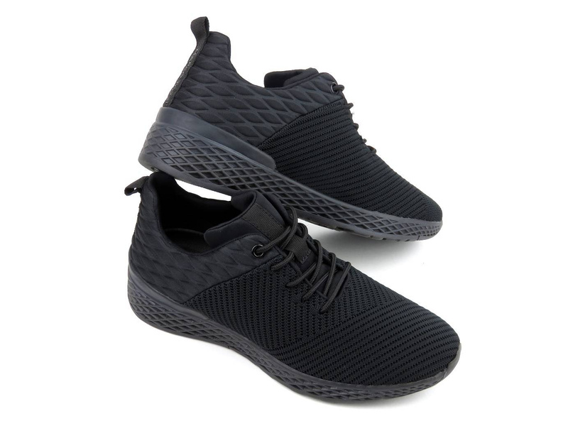 Lekkie sneakersy damskie z miękkiej tkaniny - Marco Tozzi 2-23707-28, czarne