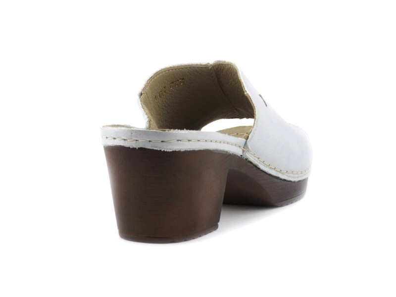 Skórzane klapki damskie na klocku - HELIOS Komfort 222, srebrne