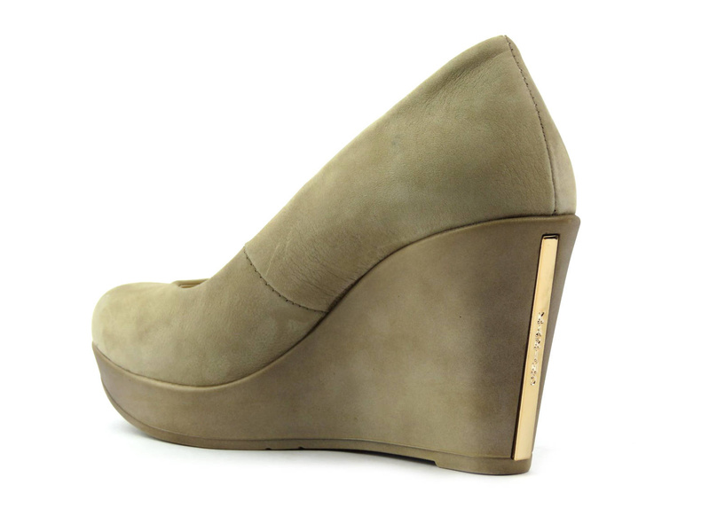 Wygodne czółenka na koturnie - Karino 1224/001, beżowe