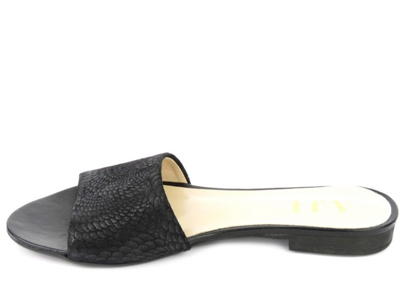 Klapki damskie AJF 01041