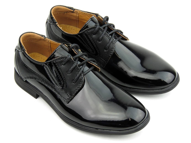 Eleganckie półbuty wizytowe, buty komunijne - WOJTYŁKO 1196, czarne lakierki